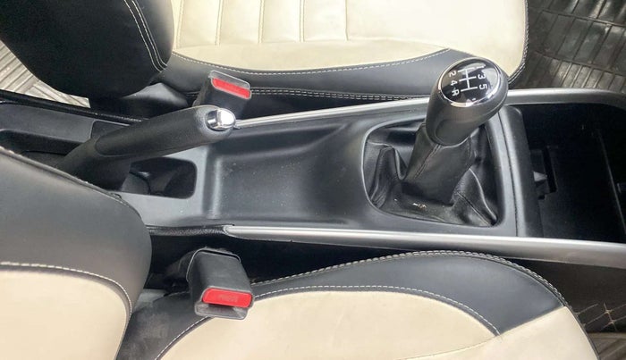 2016 Maruti Baleno DELTA PETROL 1.2, Petrol, Manual, 96,156 km, Gear Lever