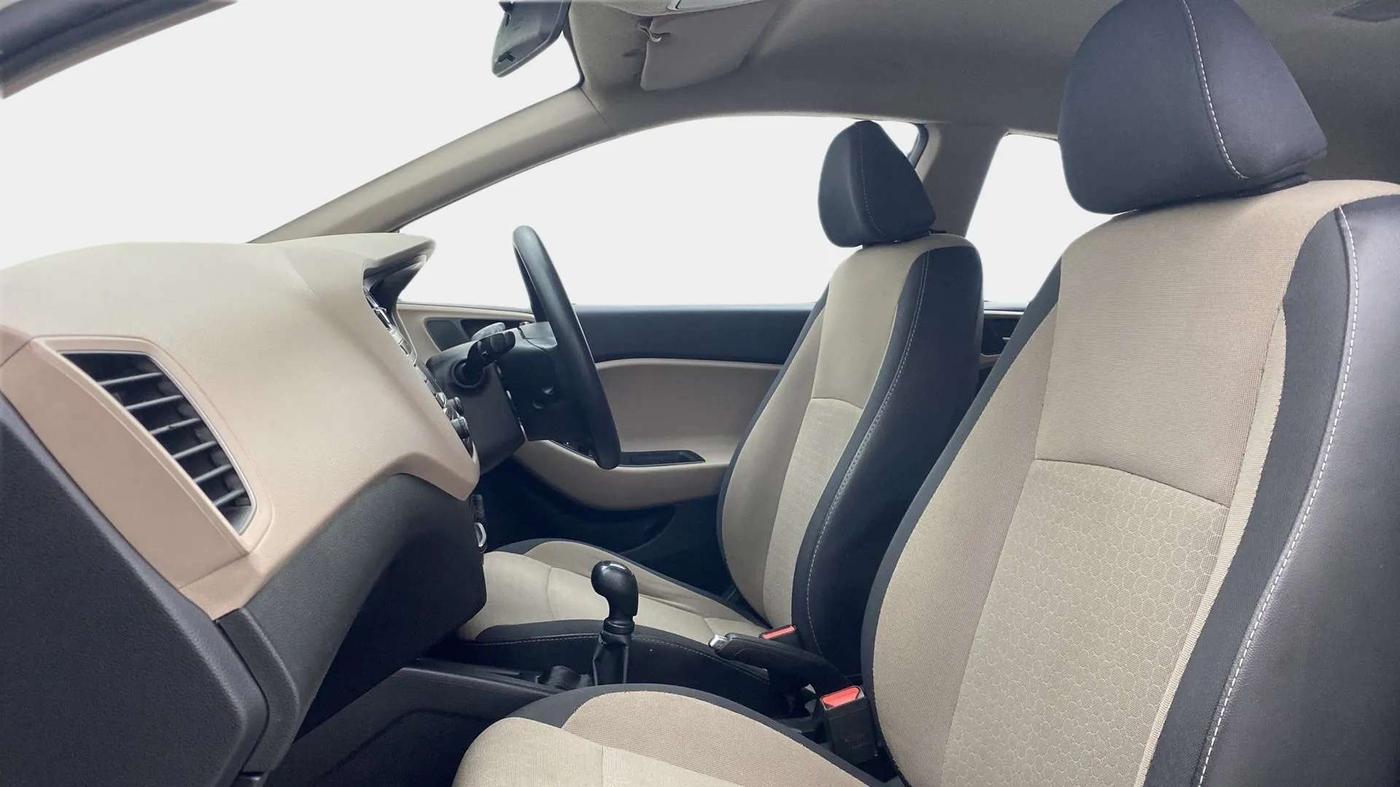 2015 Hyundai Elite i20 MAGNA 1.2, Petrol, Manual, 64,503 km, Right Side Front Door Cabin