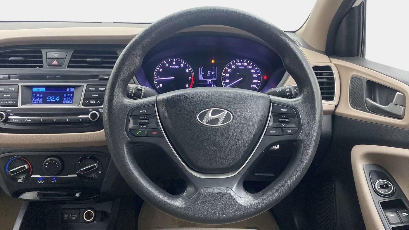 2015 Hyundai Elite i20 MAGNA 1.2, Petrol, Manual, 64,503 km, Steering Wheel Close Up
