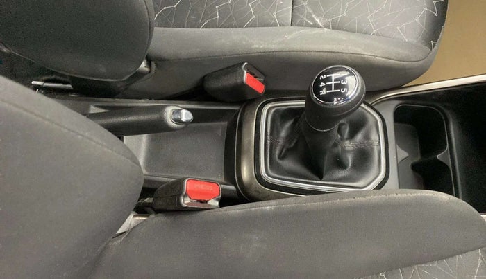 2018 Maruti IGNIS ALPHA 1.2, Petrol, Manual, 83,468 km, Gear Lever