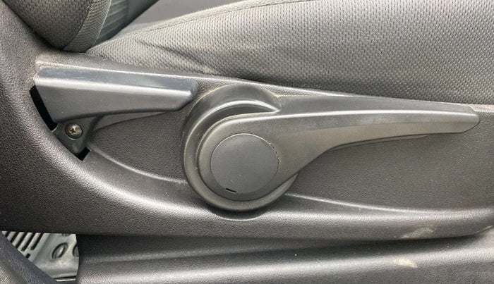 2019 Tata Tiago XZ PLUS PETROL, Petrol, Manual, 31,029 km, Driver Side Adjustment Panel