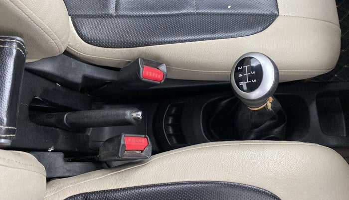 2015 Maruti Wagon R 1.0 VXI, Petrol, Manual, 65,338 km, Gear Lever