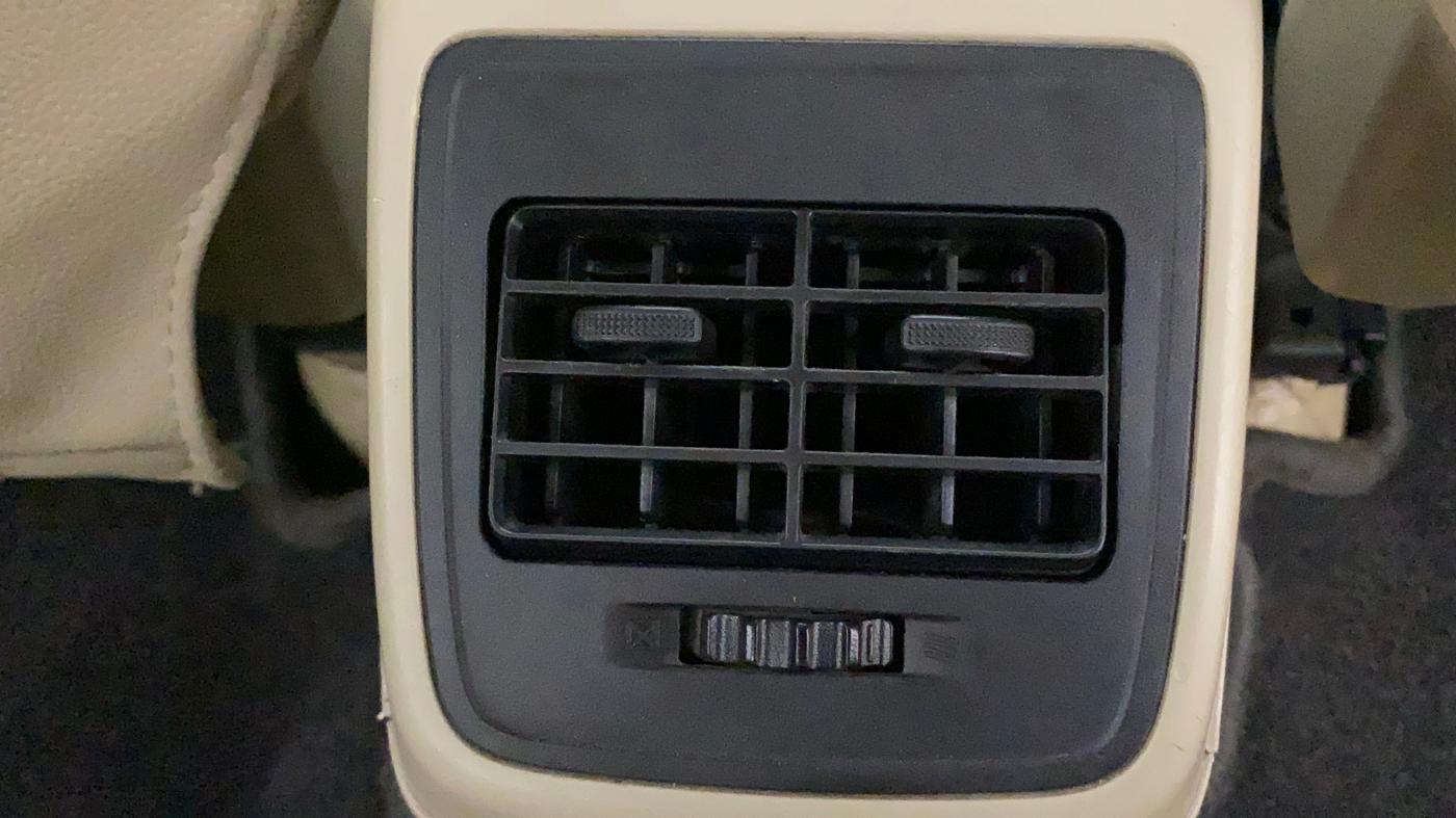 2018 Maruti Dzire VXI, Petrol, Manual, 46,036 km, Rear AC Vents