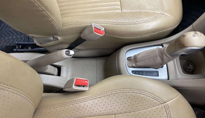 2016 Maruti Ertiga VXI AT, Petrol, Automatic, 49,938 km, Gear Lever