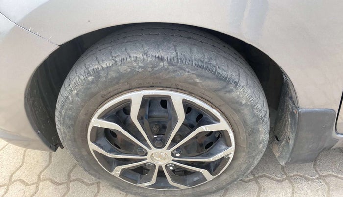 2018 Maruti Celerio VXI CNG, CNG, Manual, 69,171 km, Left front tyre - Tyre wear