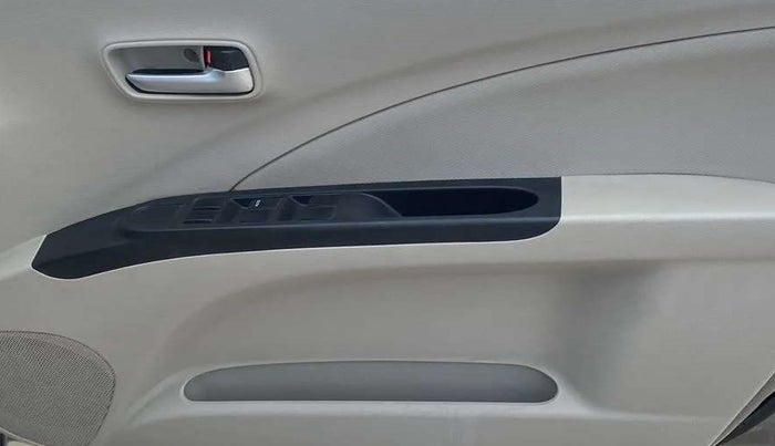 2018 Maruti Celerio VXI CNG, CNG, Manual, 69,171 km, Driver Side Door Panels Control