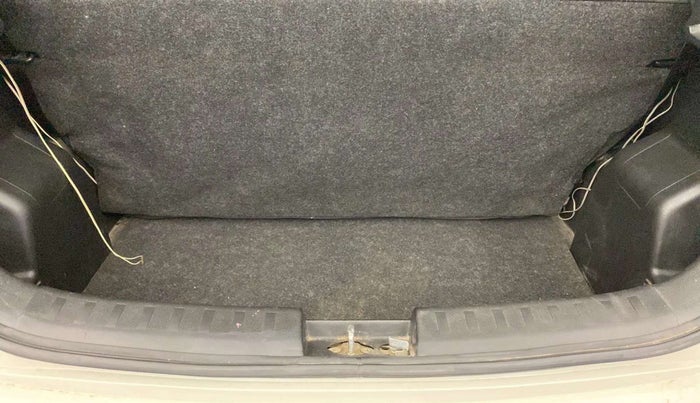 2013 Maruti Swift VXI, Petrol, Manual, 82,660 km, Boot Inside