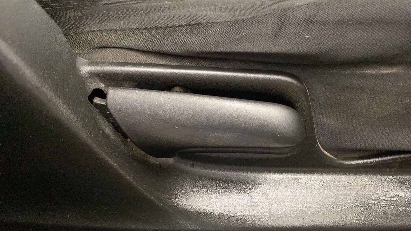 2013 Maruti Swift VXI, Petrol, Manual, 82,660 km, Driver Side Adjustment Panel