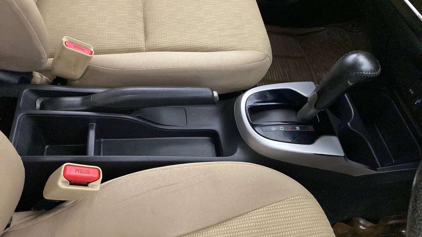 2015 Honda Jazz 1.2L I-VTEC V AT, Petrol, Automatic, 59,539 km, Gear Lever