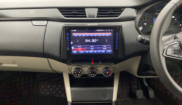 2022 Renault TRIBER RXT AMT, Petrol, Automatic, 15,314 km, Air Conditioner