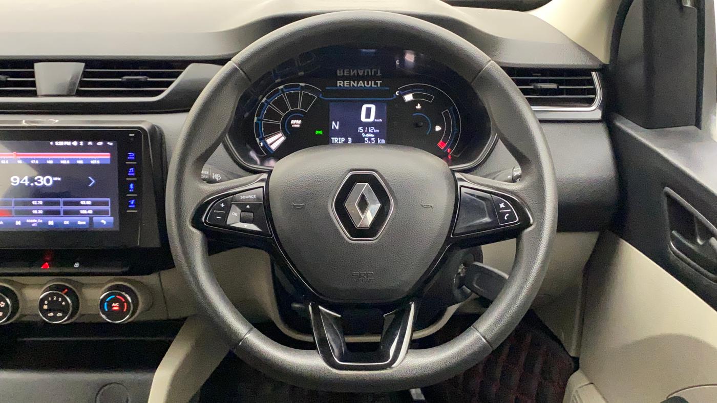 2022 Renault TRIBER RXT AMT, Petrol, Automatic, 15,314 km, Steering Wheel Close Up