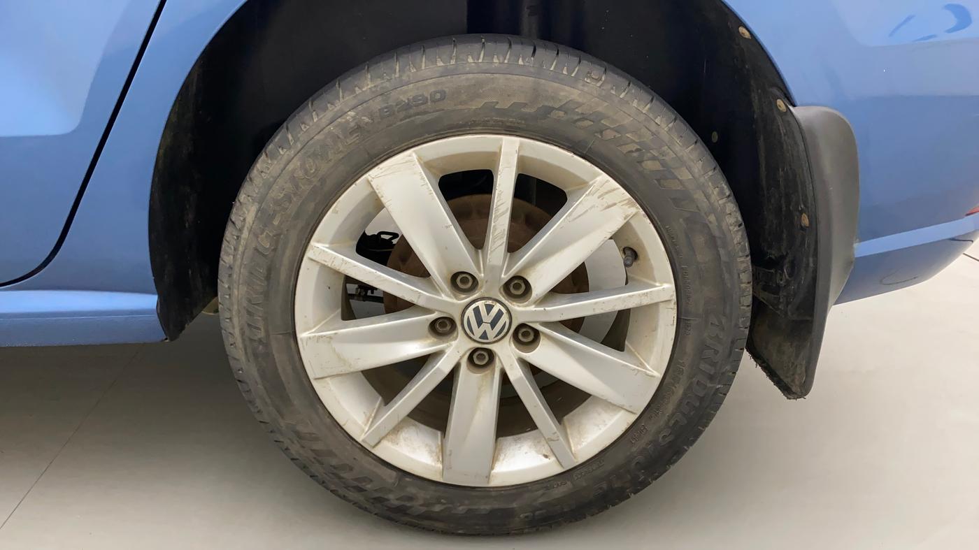 2016 Volkswagen Ameo HIGHLINE1.2L, Petrol, Manual, 70,480 km, Left Rear Wheel