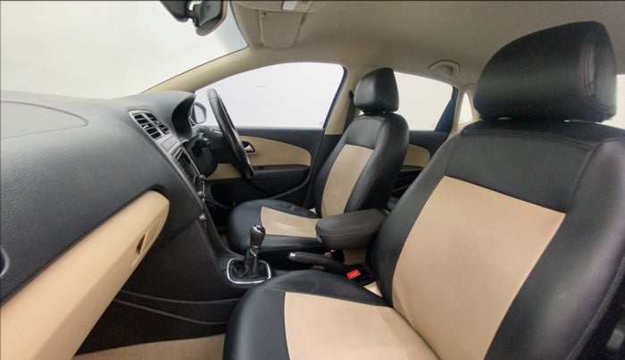 2016 Volkswagen Ameo HIGHLINE1.2L, Petrol, Manual, 70,480 km, Right Side Front Door Cabin