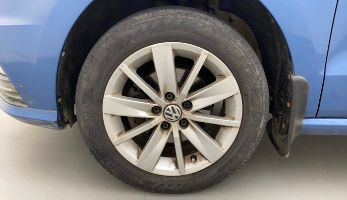 2016 Volkswagen Ameo HIGHLINE1.2L, Petrol, Manual, 70,480 km, Left Front Wheel