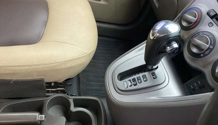 2013 Hyundai i10 SPORTZ 1.2 AT, Petrol, Automatic, 49,245 km, Gear Lever