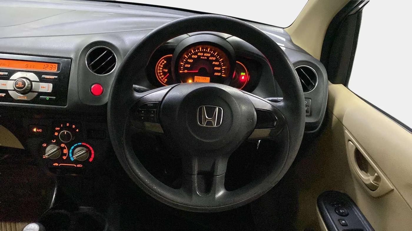 2014 Honda Amaze 1.2L I-VTEC S, Petrol, Manual, 86,775 km, Steering Wheel Close Up