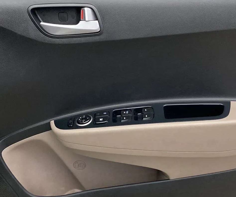 2018 Hyundai Grand i10 SPORTZ (O) AT 1.2 KAPPA VTVT, Petrol, Automatic, 29,112 km, Driver Side Door Panels Control