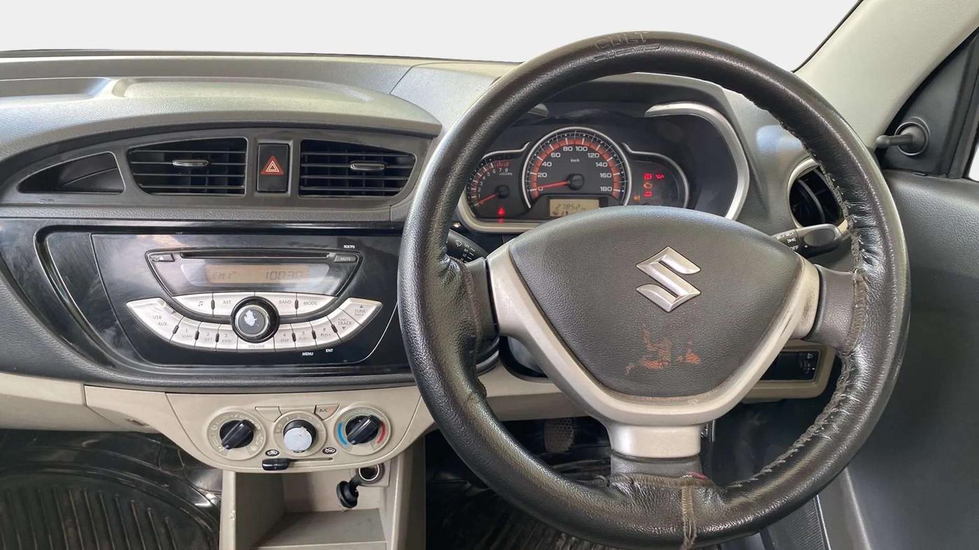 2017 Maruti Alto K10 VXI, Petrol, Manual, 27,841 km, Steering Wheel Close Up
