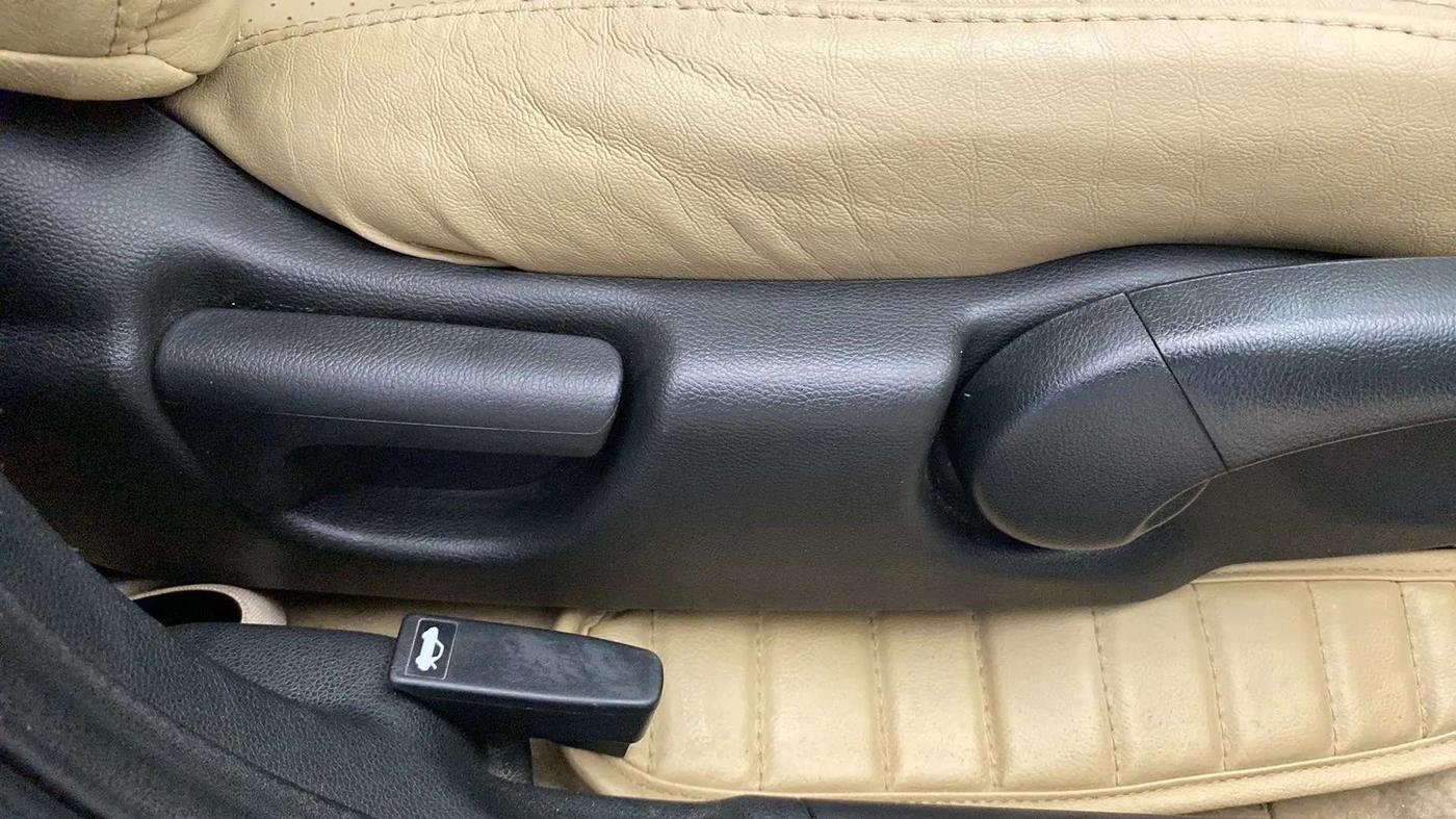 2019 Honda City 1.5L I-VTEC VX CVT, Petrol, Automatic, 46,897 km, Driver Side Adjustment Panel