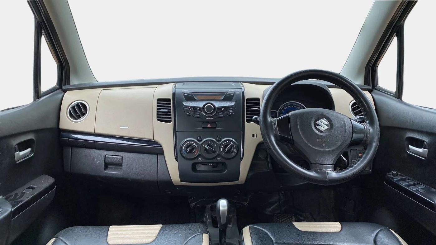 2017 Maruti Wagon R 1.0 VXI + (O) AMT, CNG, Automatic, 50,158 km, Dashboard
