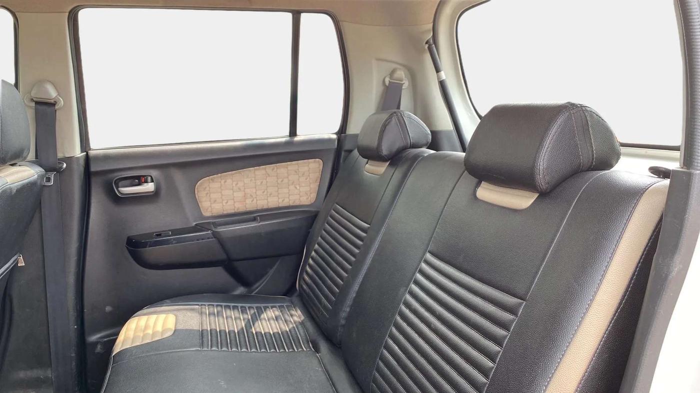 2017 Maruti Wagon R 1.0 VXI + (O) AMT, CNG, Automatic, 50,158 km, Right Side Rear Door Cabin