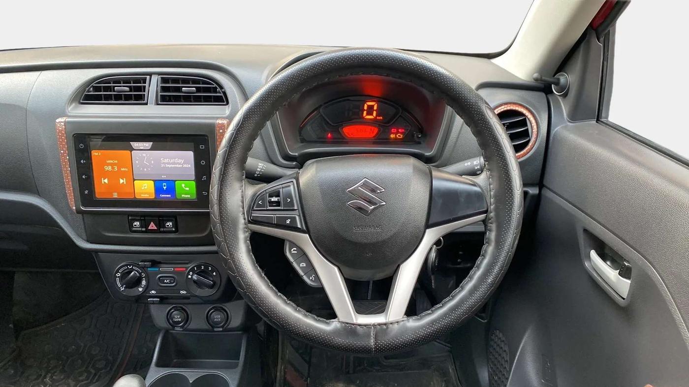 2022 Maruti Alto K10 VXI PLUS AMT, Petrol, Automatic, 5,437 km, Steering Wheel Close Up