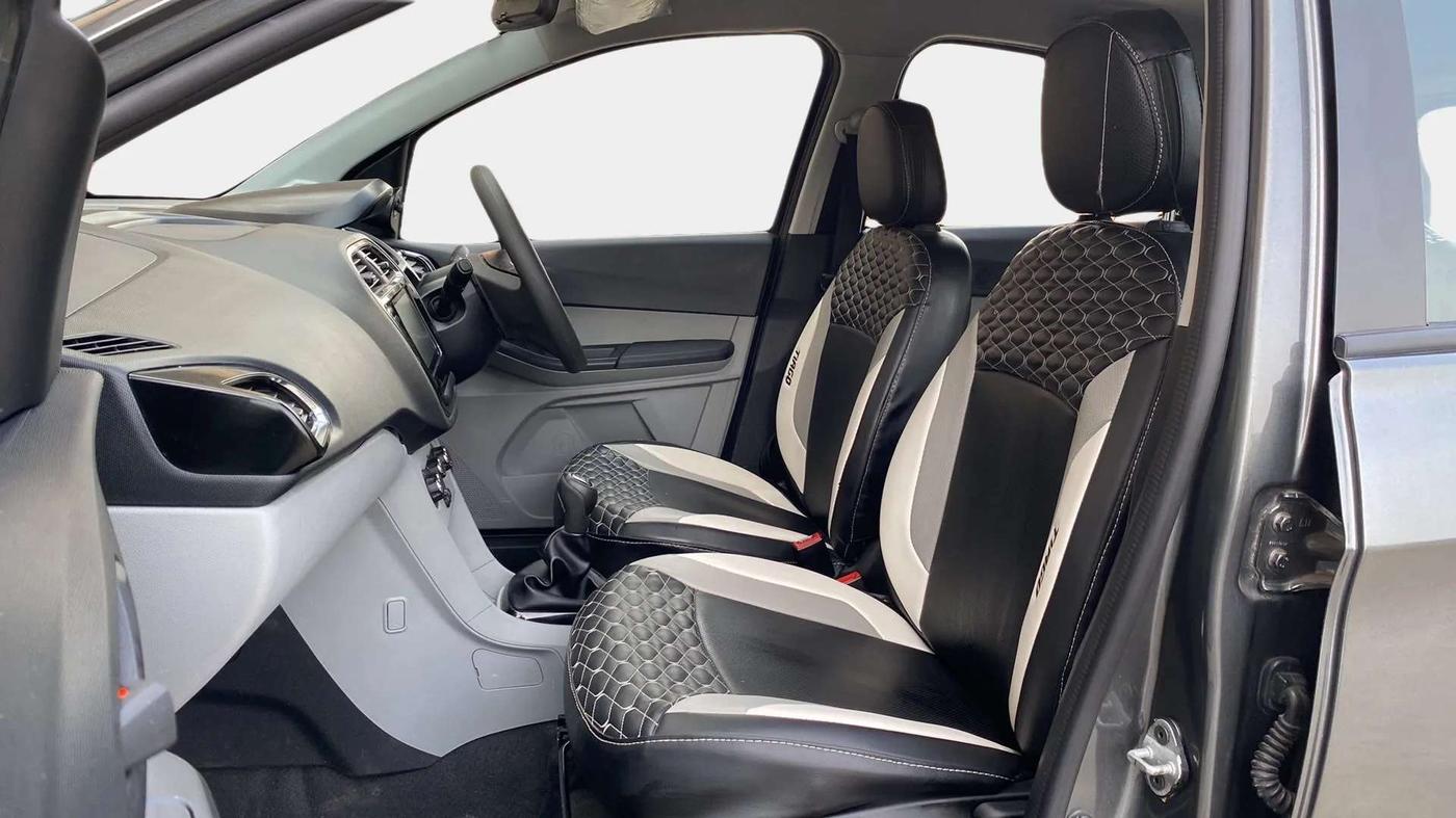2023 Tata Tiago XT RHYTHM PETROL, Petrol, Manual, 6,166 km, Right Side Front Door Cabin