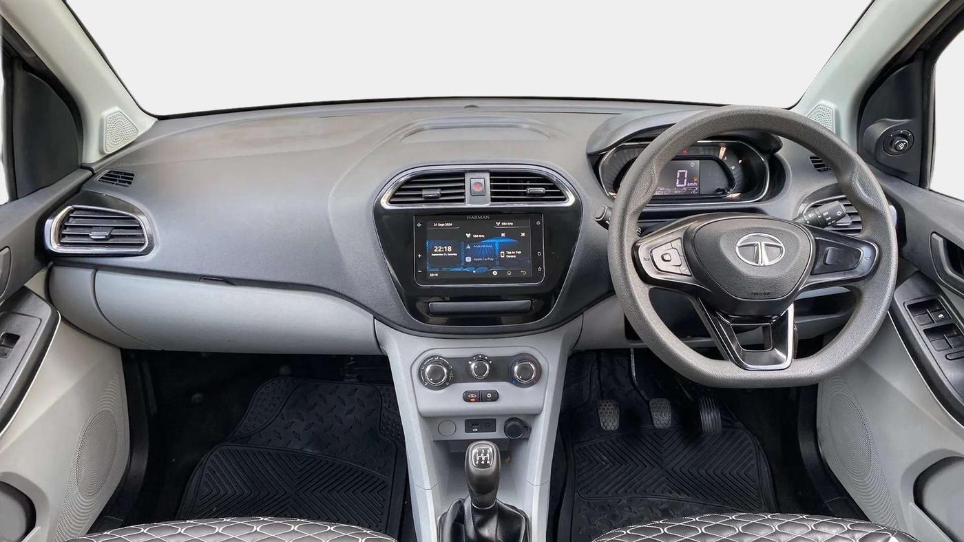 2023 Tata Tiago XT RHYTHM PETROL, Petrol, Manual, 6,166 km, Dashboard