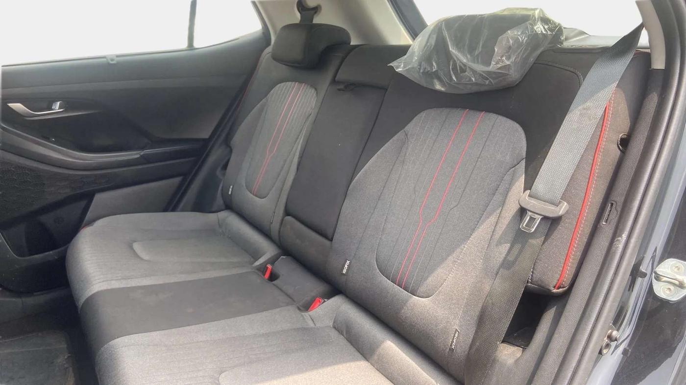 2021 Hyundai Creta SX 1.4 TURBO DCT, Petrol, Automatic, 37,492 km, Right Side Rear Door Cabin