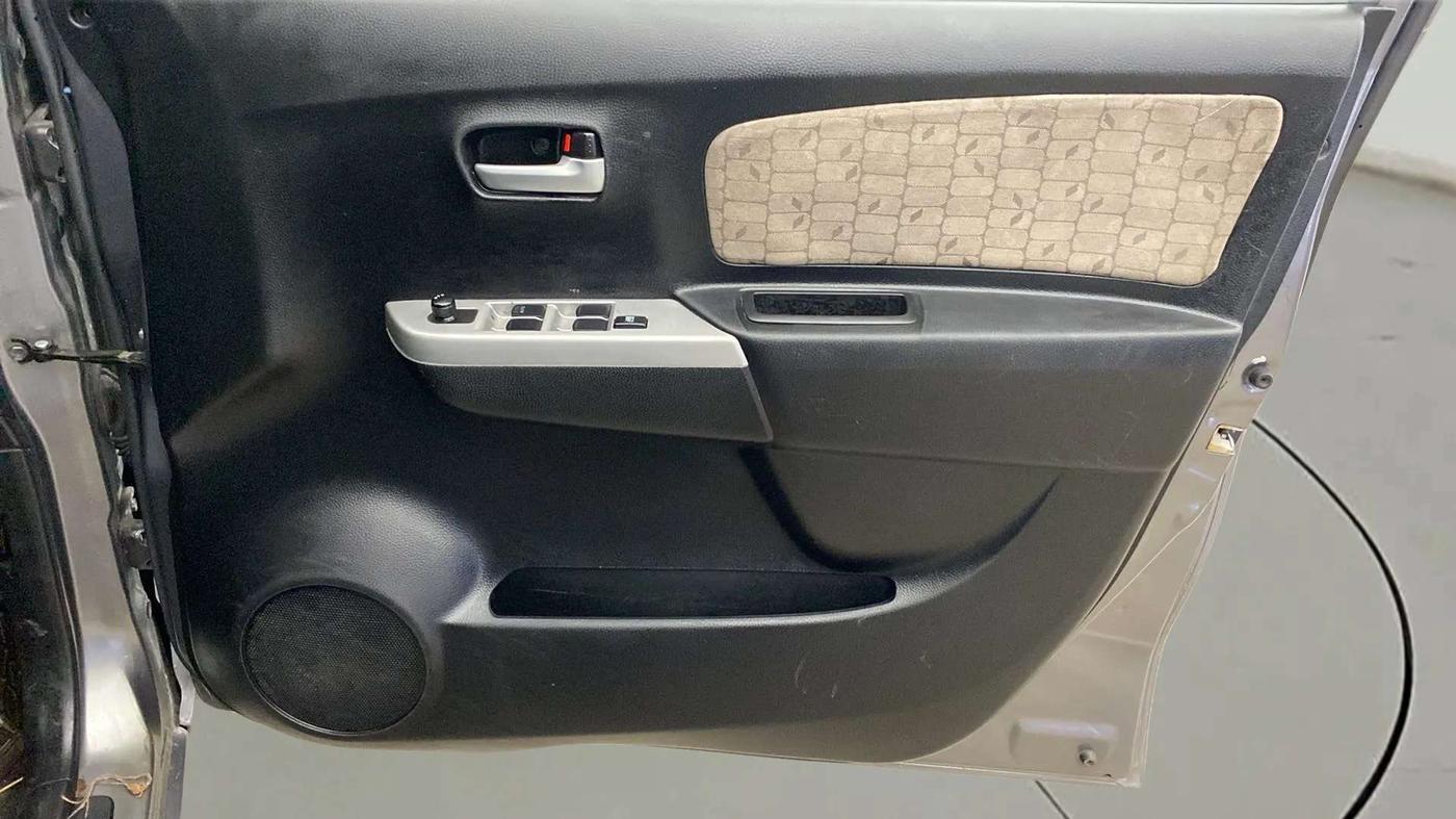 2013 Maruti Wagon R 1.0 VXI, Petrol, Manual, 21,083 km, Driver Side Door Panels Control