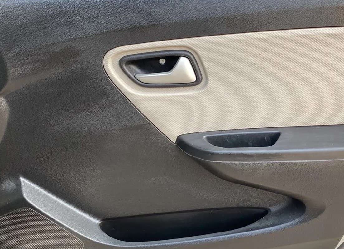 2019 Maruti Alto LXI CNG, CNG, Manual, 30,317 km, Driver Side Door Panels Control