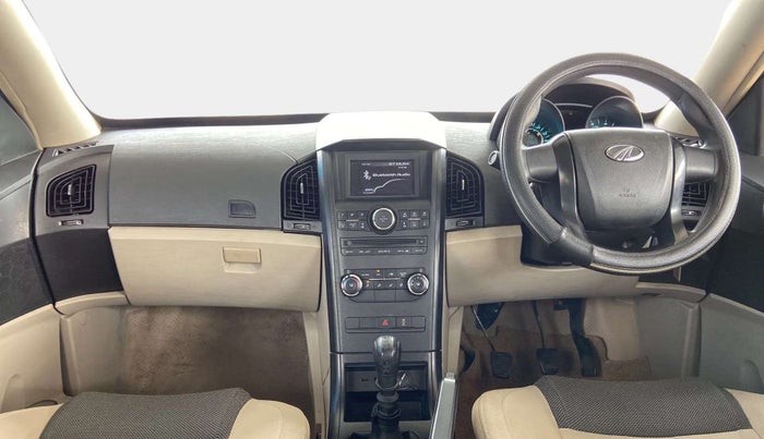 2016 Mahindra XUV500 W4, Diesel, Manual, 45,852 km, Dashboard