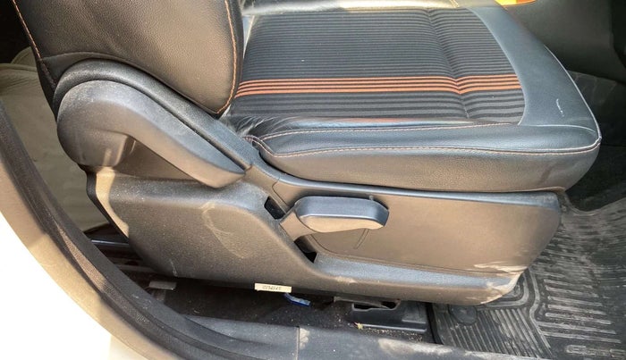 2019 Ford Ecosport TITANIUM 1.5L SPORTS(SUNROOF) DIESEL, Diesel, Manual, 78,378 km, Driver Side Adjustment Panel