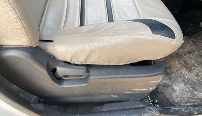 2015 Maruti Wagon R 1.0 VXI, Petrol, Manual, 59,741 km, Driver Side Adjustment Panel