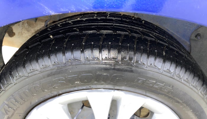 2015 Tata Zest XMS PETROL, Petrol, Manual, 75,968 km, Right Rear Tyre Tread