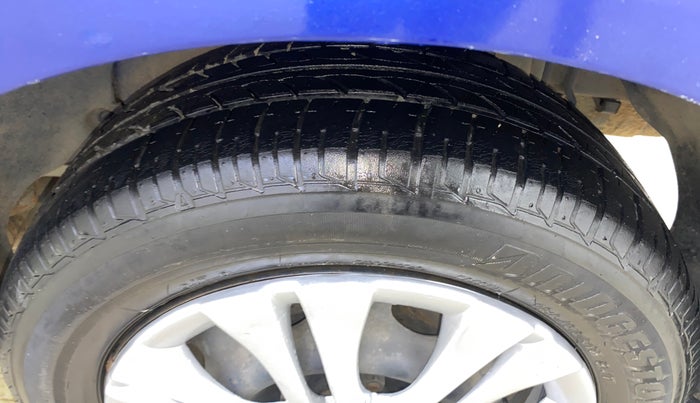 2015 Tata Zest XMS PETROL, Petrol, Manual, 75,968 km, Left Rear Tyre Tread