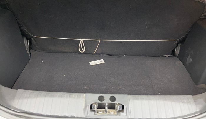 2021 Ford New Figo TITANIUM 1.2 PETROL MT, Petrol, Manual, 20,774 km, Boot Inside