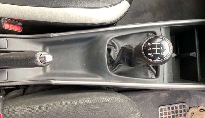 2017 Maruti Baleno DELTA PETROL 1.2, Petrol, Manual, 85,366 km, Gear Lever