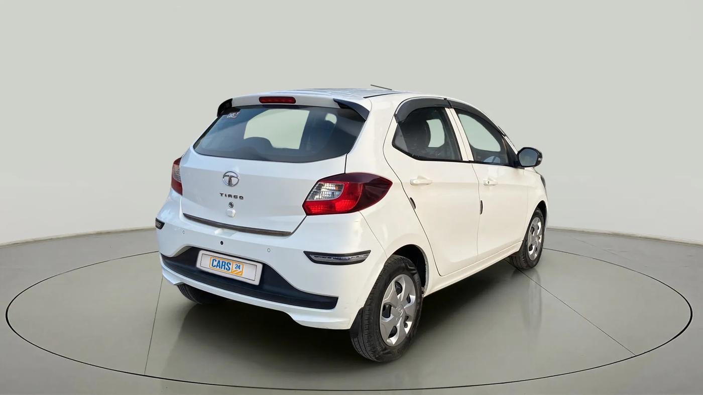 2022 Tata Tiago XT (O) PETROL, Petrol, Manual, 38,925 km, Right Back Diagonal