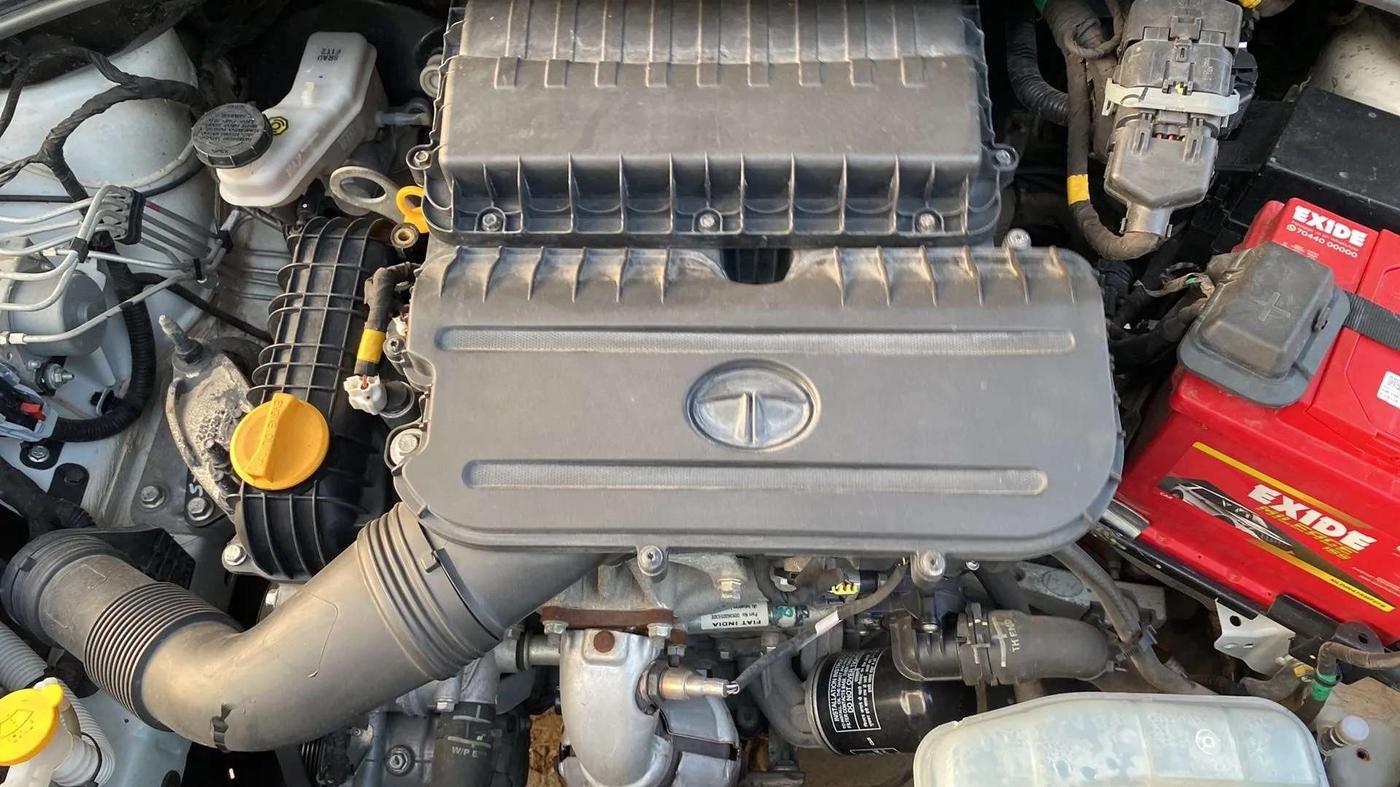 2022 Tata Tiago XT (O) PETROL, Petrol, Manual, 38,925 km, Open Bonet