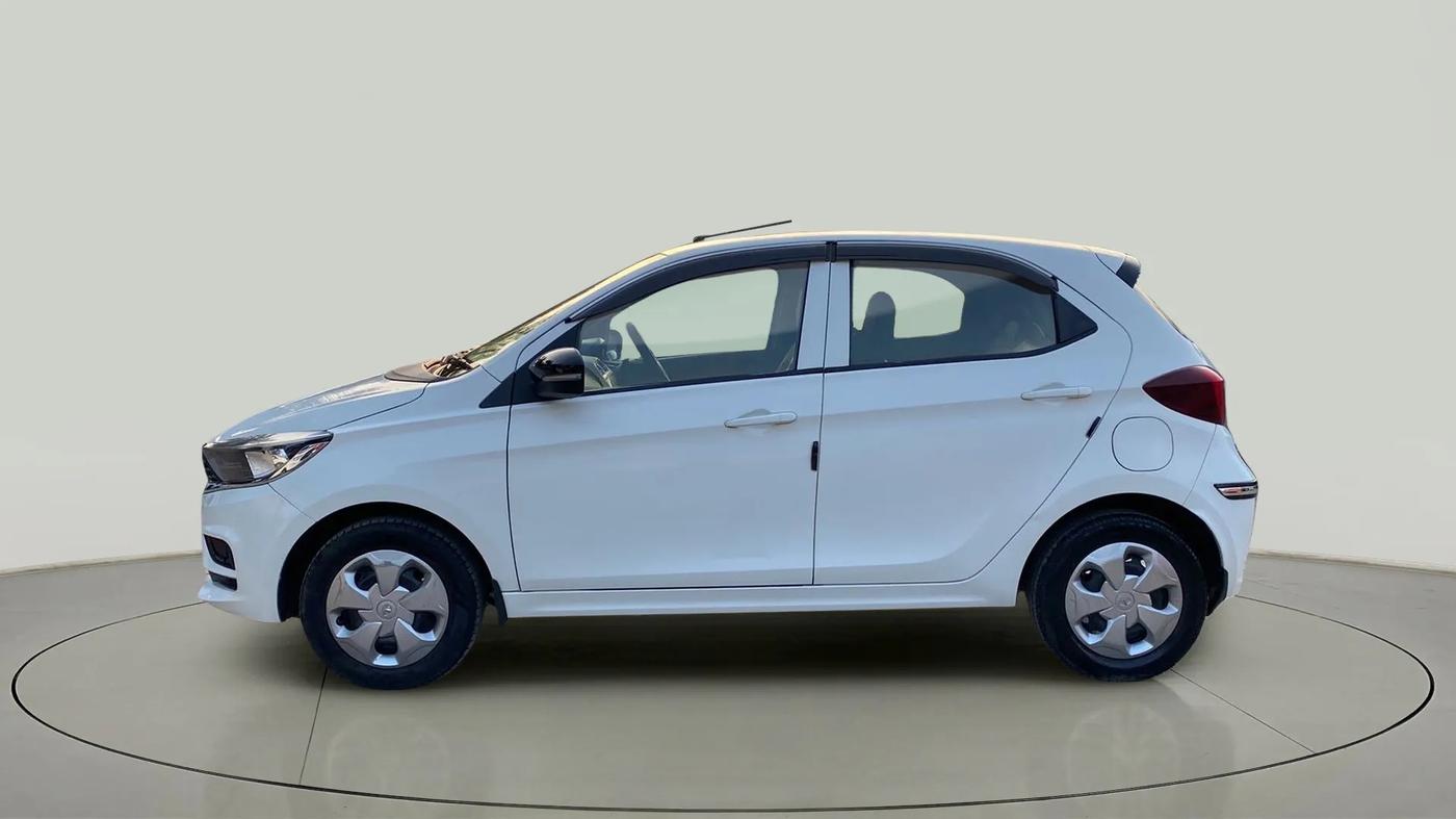 2022 Tata Tiago XT (O) PETROL, Petrol, Manual, 38,925 km, Left Side