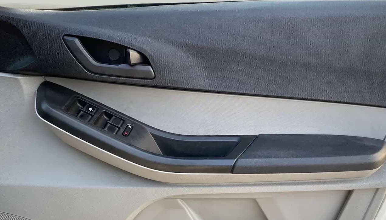 2022 Tata Tiago XT (O) PETROL, Petrol, Manual, 38,925 km, Right Side Rear Door Cabin