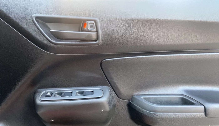 2018 Maruti Swift LXI, Petrol, Manual, 28,731 km, Driver Side Door Panels Control