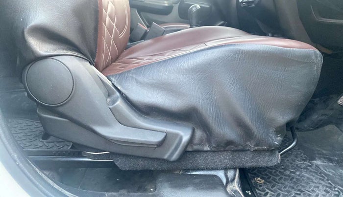 2018 Maruti Swift LXI, Petrol, Manual, 28,731 km, Driver Side Adjustment Panel