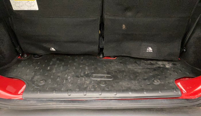 2022 Mahindra Thar LX PETROL HT 4WD AT, Petrol, Automatic, 9,553 km, Boot Inside