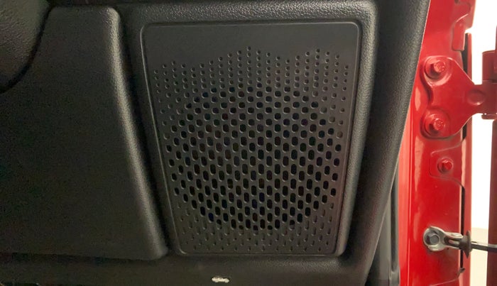 2022 Mahindra Thar LX PETROL HT 4WD AT, Petrol, Automatic, 9,553 km, Speaker