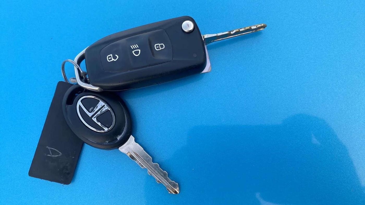 2017 Tata TIGOR XZ (O) PETROL, Petrol, Manual, 48,055 km, Key Close Up