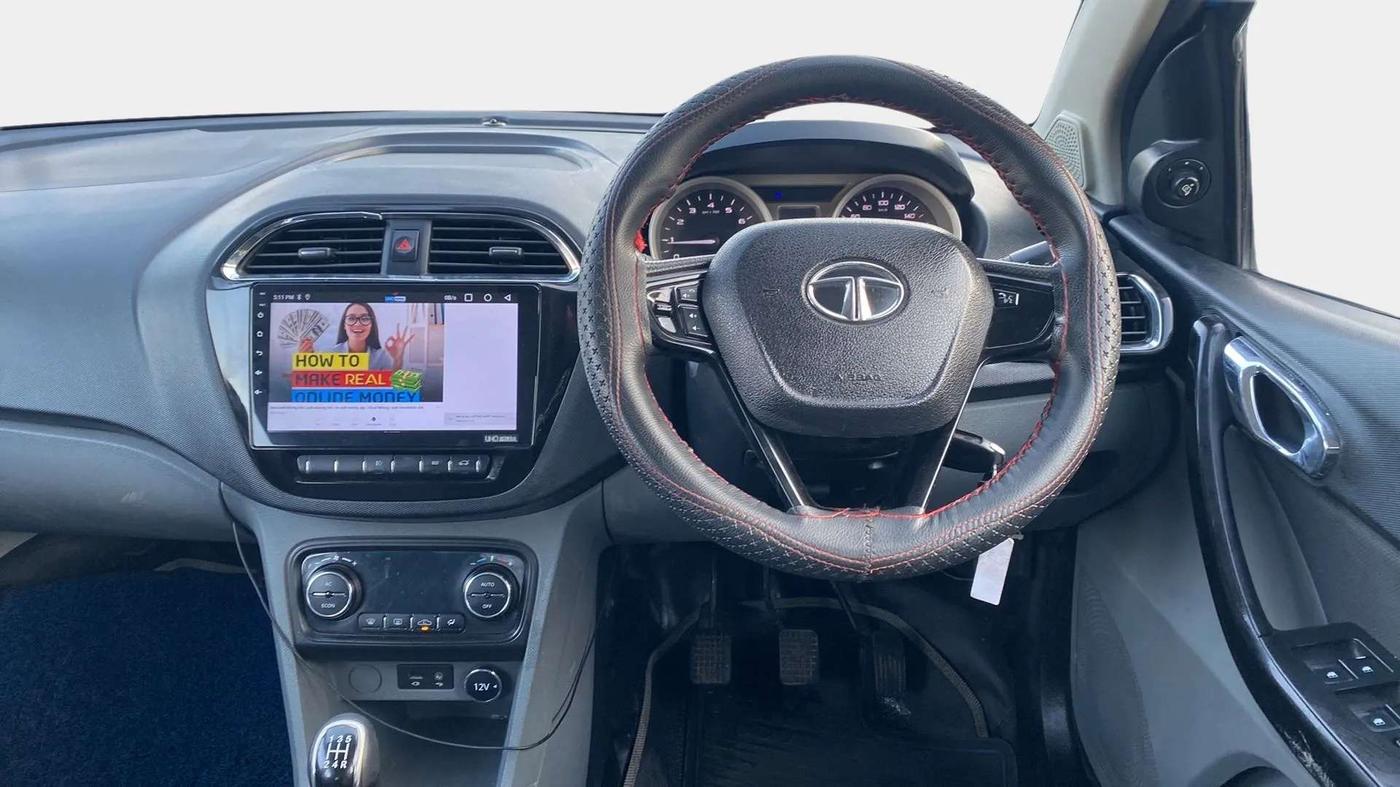 2017 Tata TIGOR XZ (O) PETROL, Petrol, Manual, 48,055 km, Steering Wheel Close Up