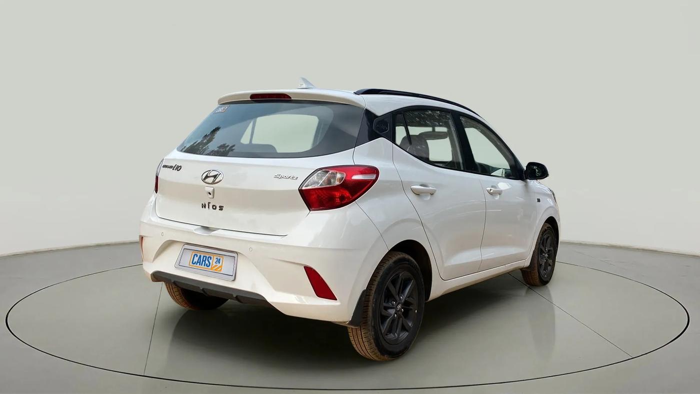 2019 Hyundai GRAND I10 NIOS SPORTZ AMT 1.2 KAPPA VTVT, Petrol, Automatic, 34,527 km, Right Back Diagonal