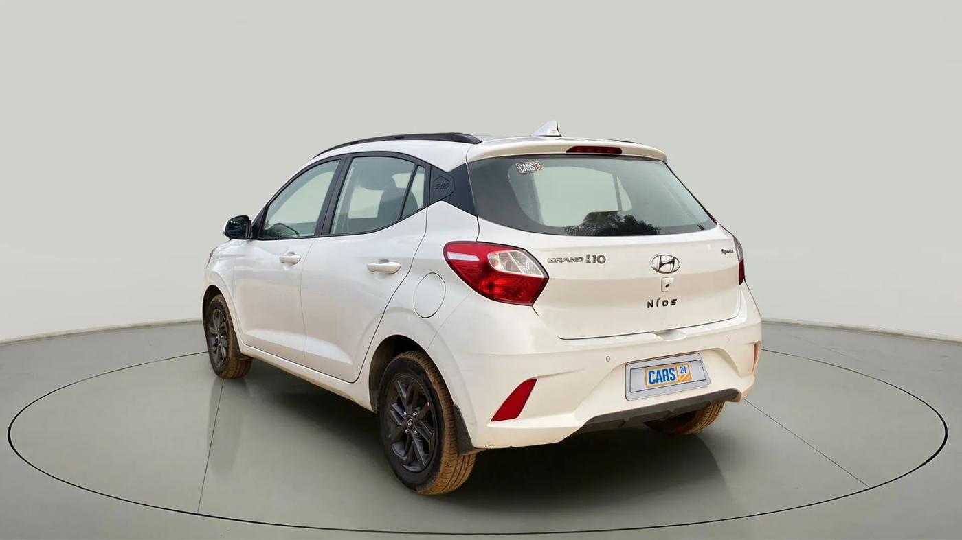 2019 Hyundai GRAND I10 NIOS SPORTZ AMT 1.2 KAPPA VTVT, Petrol, Automatic, 34,527 km, Left Back Diagonal